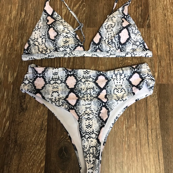 Lala Ikai snakeskin high waisted bikini - Picture 4 of 4